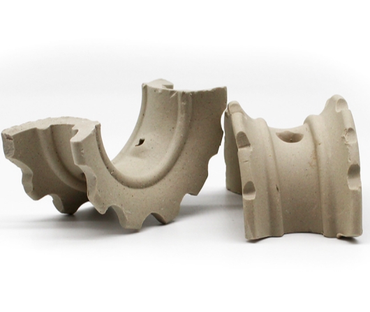 セラミックサドルリングパッキンの構造と設計特性について詳しく説明します。